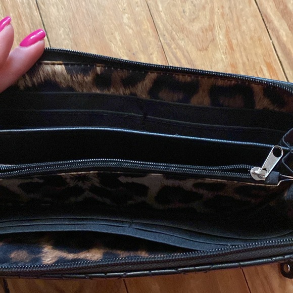 Jessica Simpson wristlet - Picture 4 of 4
